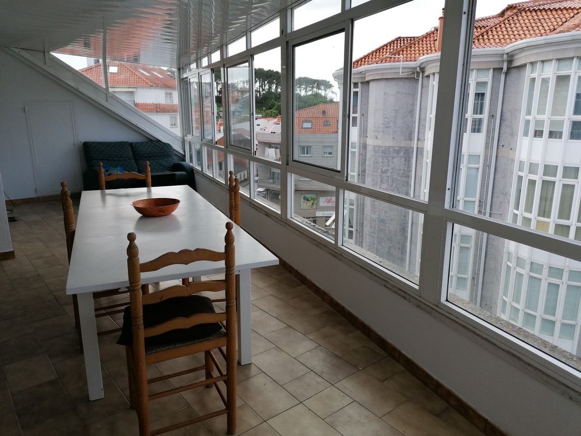 Sanxenxo: Penthouse with terrace, 4 bedrooms, a few mts. of the sea