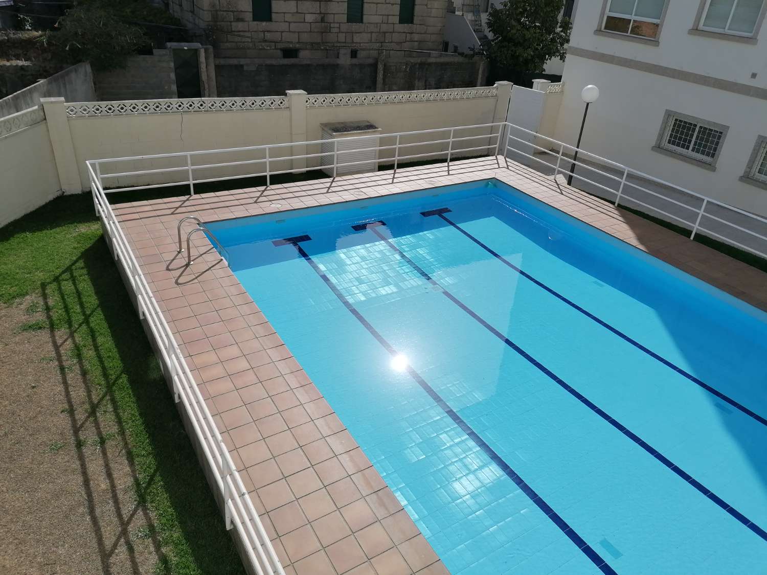 Sanxenxo: Piso 2 dormitorios con piscina a mts de Silgar...