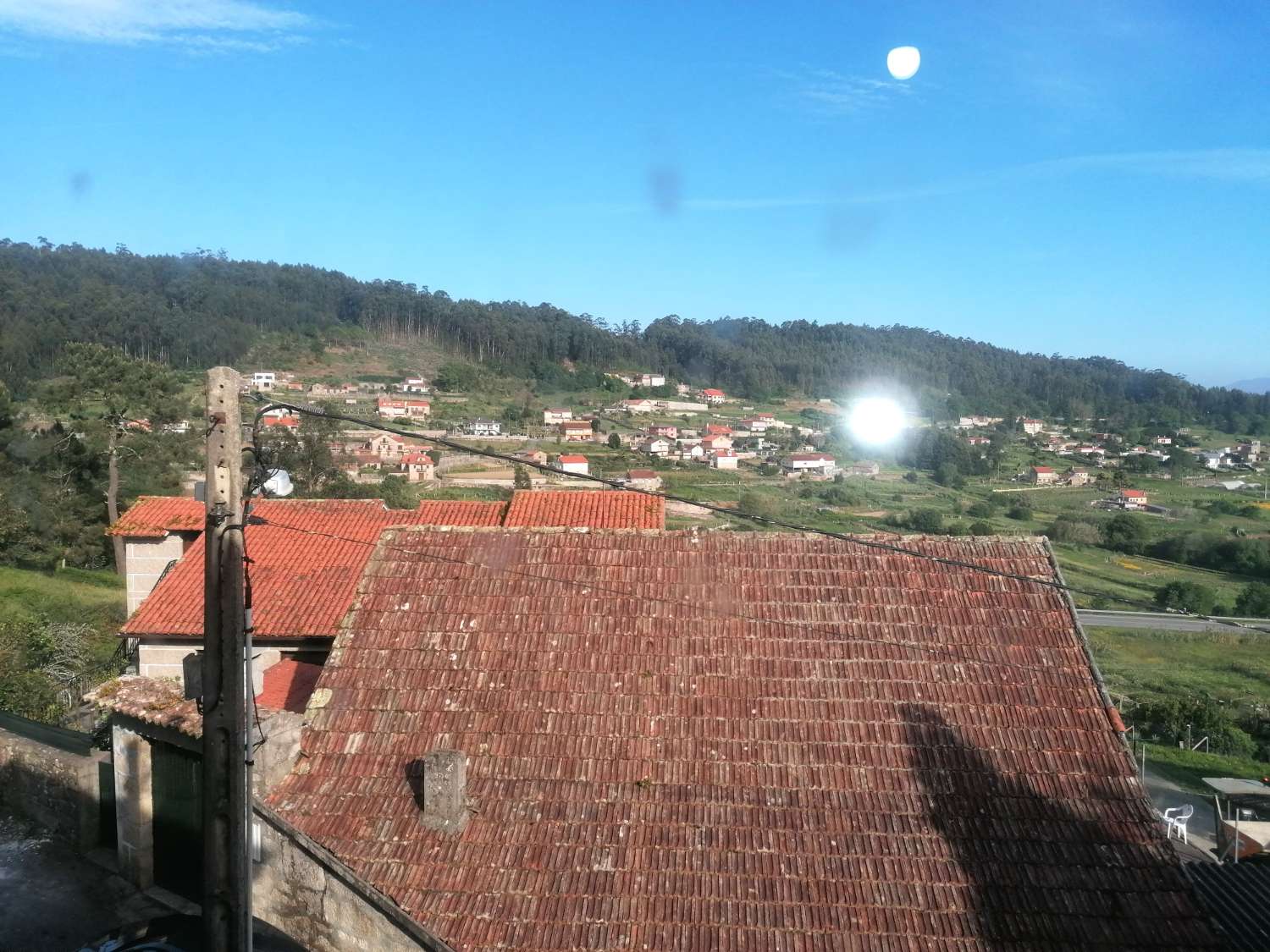 Sanxenxo: A7086: Stenen huis met boerderij, met prachtig uitzicht op...