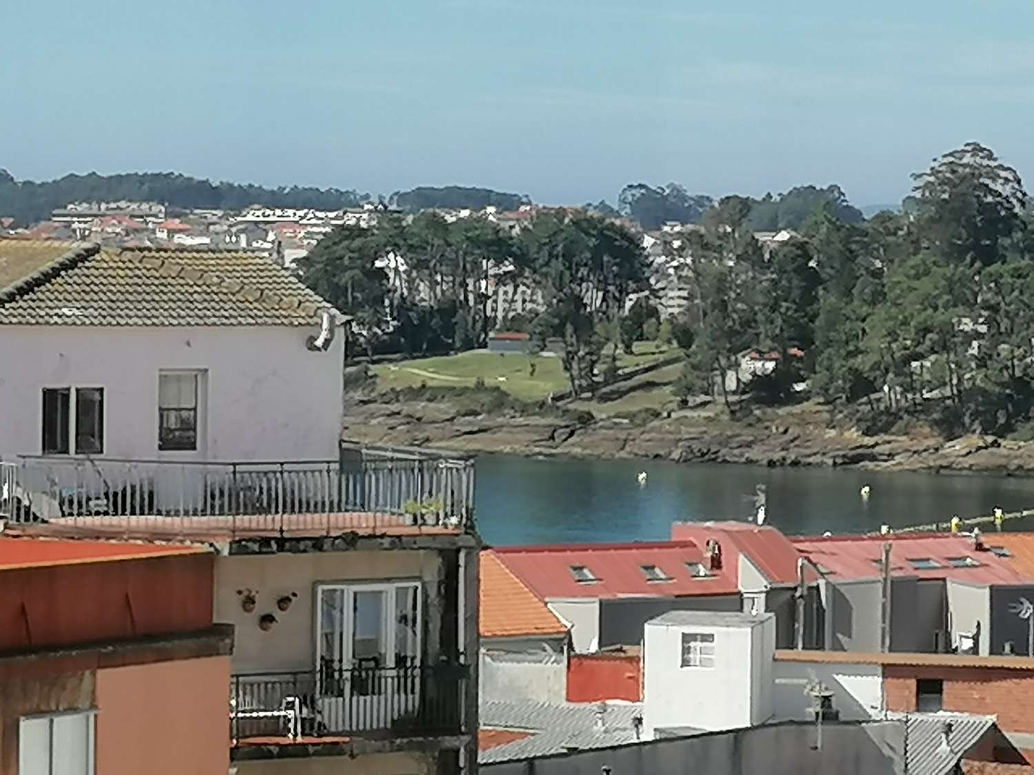 Sanxenxo: A7111: Huisvesting met prachtig uitzicht op zee...