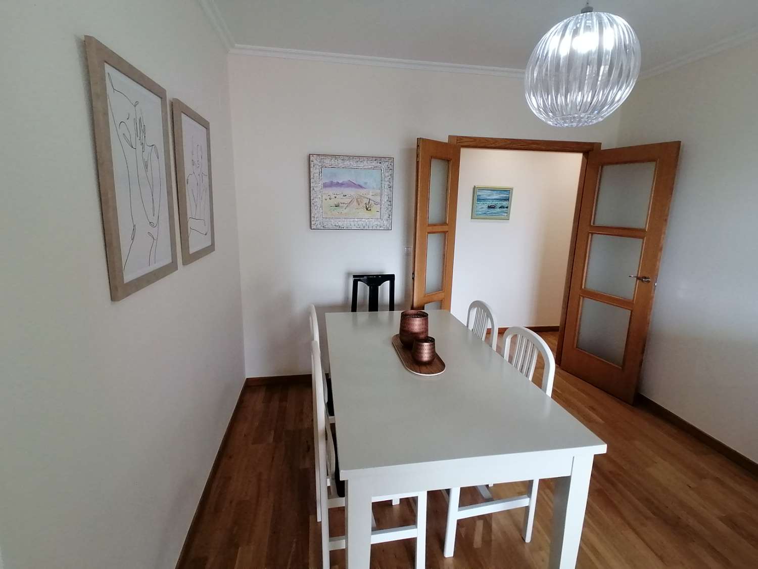 Sanxenxo: Piso de alquiler para todo el año, 2 dormitorios con garaje, piscina comunitaria....