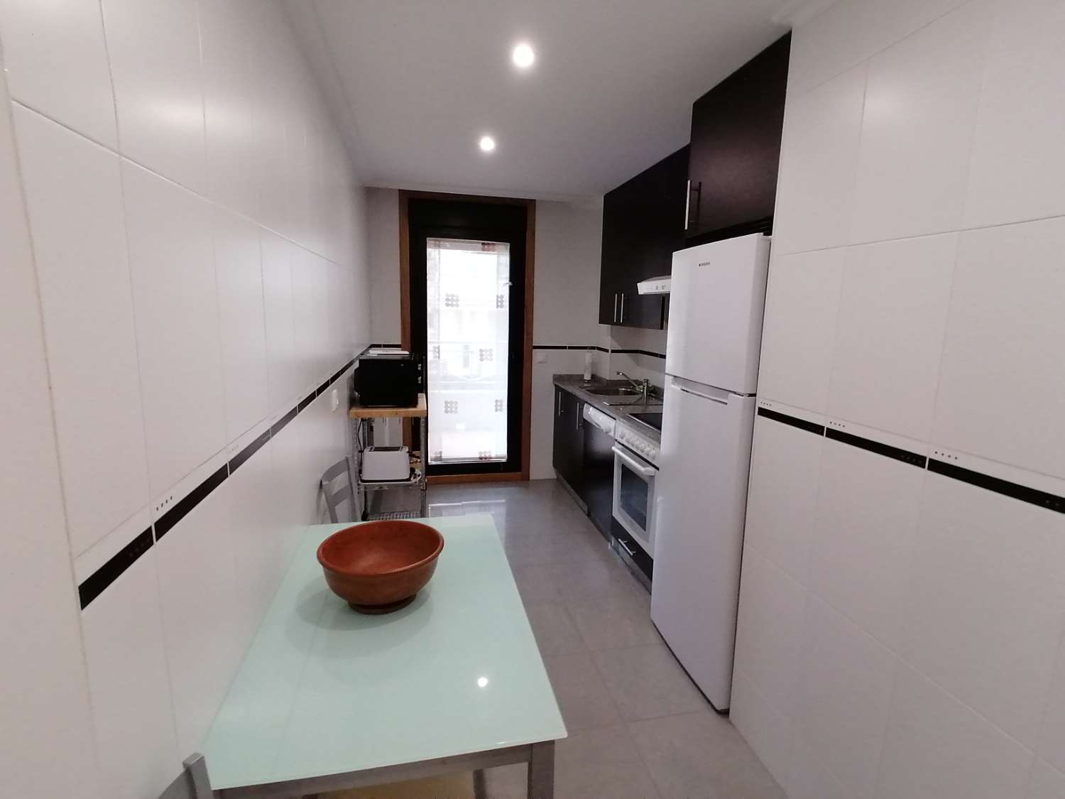 Sanxenxo: Piso de alquiler para todo el año, 2 dormitorios con garaje, piscina comunitaria....