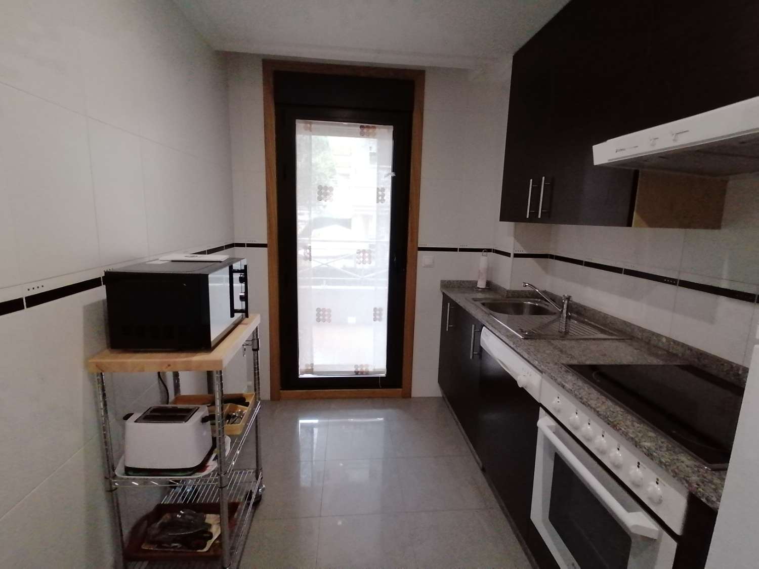 Sanxenxo: Piso de alquiler para todo el año, 2 dormitorios con garaje, piscina comunitaria....