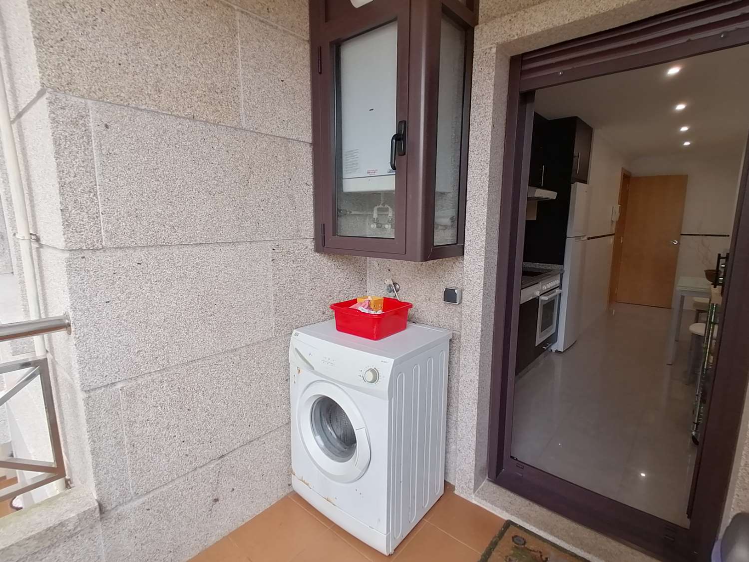 Sanxenxo: Piso de alquiler para todo el año, 2 dormitorios con garaje, piscina comunitaria....