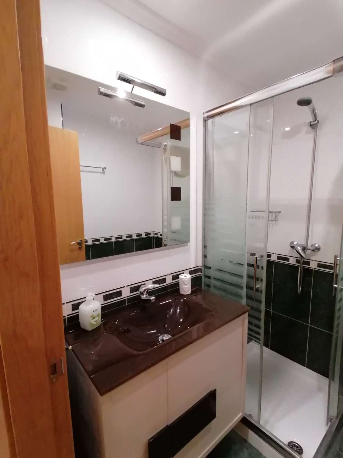 Sanxenxo: Piso de alquiler para todo el año, 2 dormitorios con garaje, piscina comunitaria....