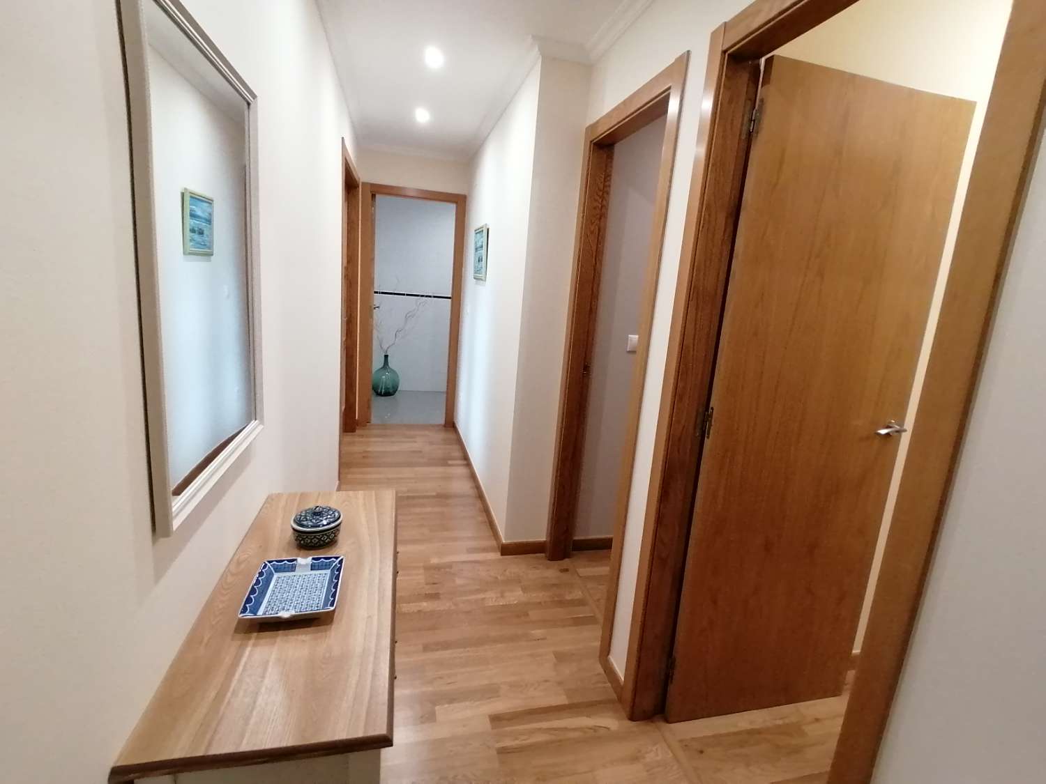 Sanxenxo: Piso de alquiler para todo el año, 2 dormitorios con garaje, piscina comunitaria....
