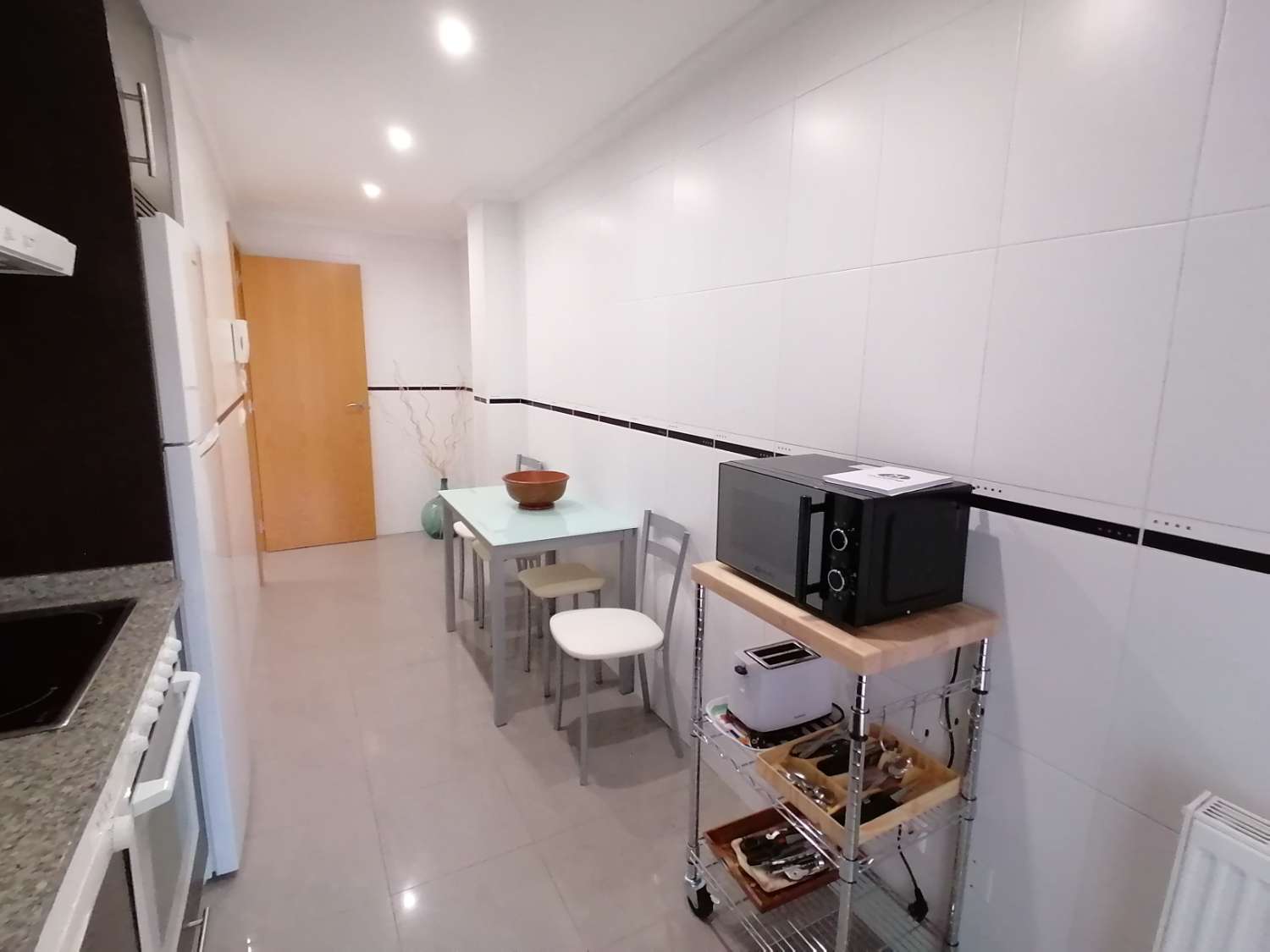 Sanxenxo: Piso de alquiler para todo el año, 2 dormitorios con garaje, piscina comunitaria....