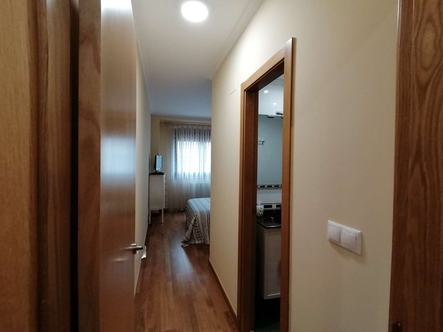Sanxenxo: Piso de alquiler para todo el año, 2 dormitorios con garaje, piscina comunitaria....
