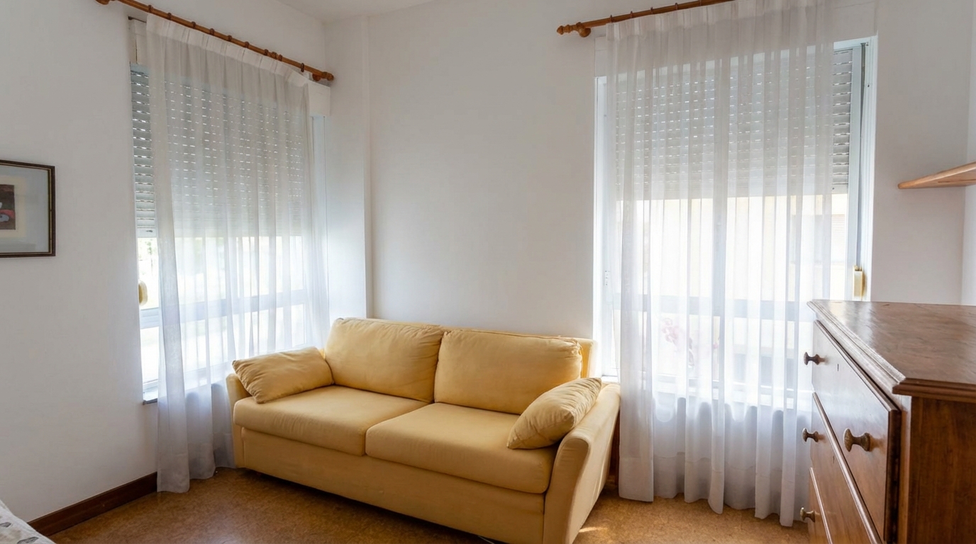 **Encantador piso exterior con terraza y jardines comunitarios**