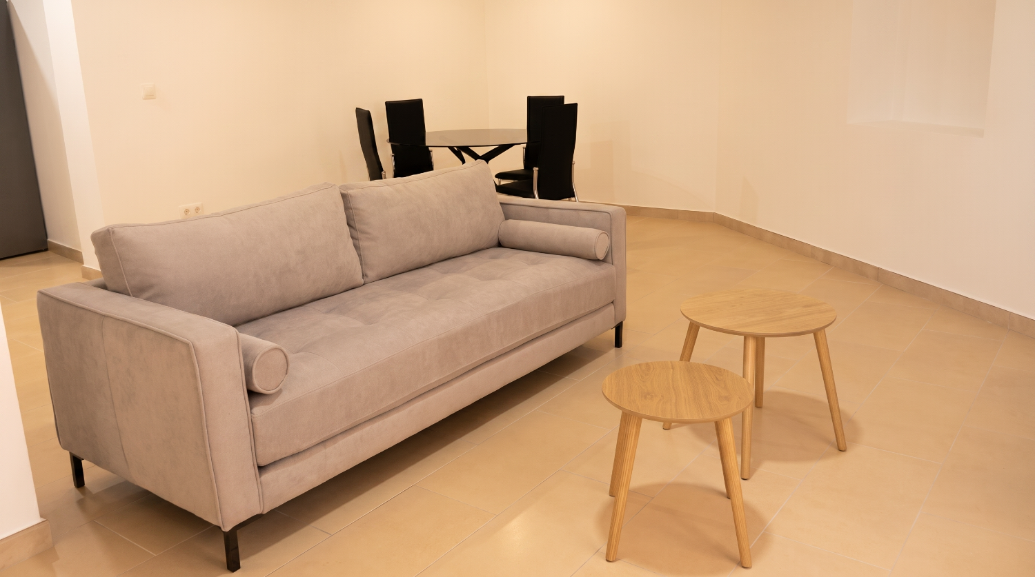 Sanxenxo: very spacious renovated apartment a few meters from the Madama.... Do you know him..?