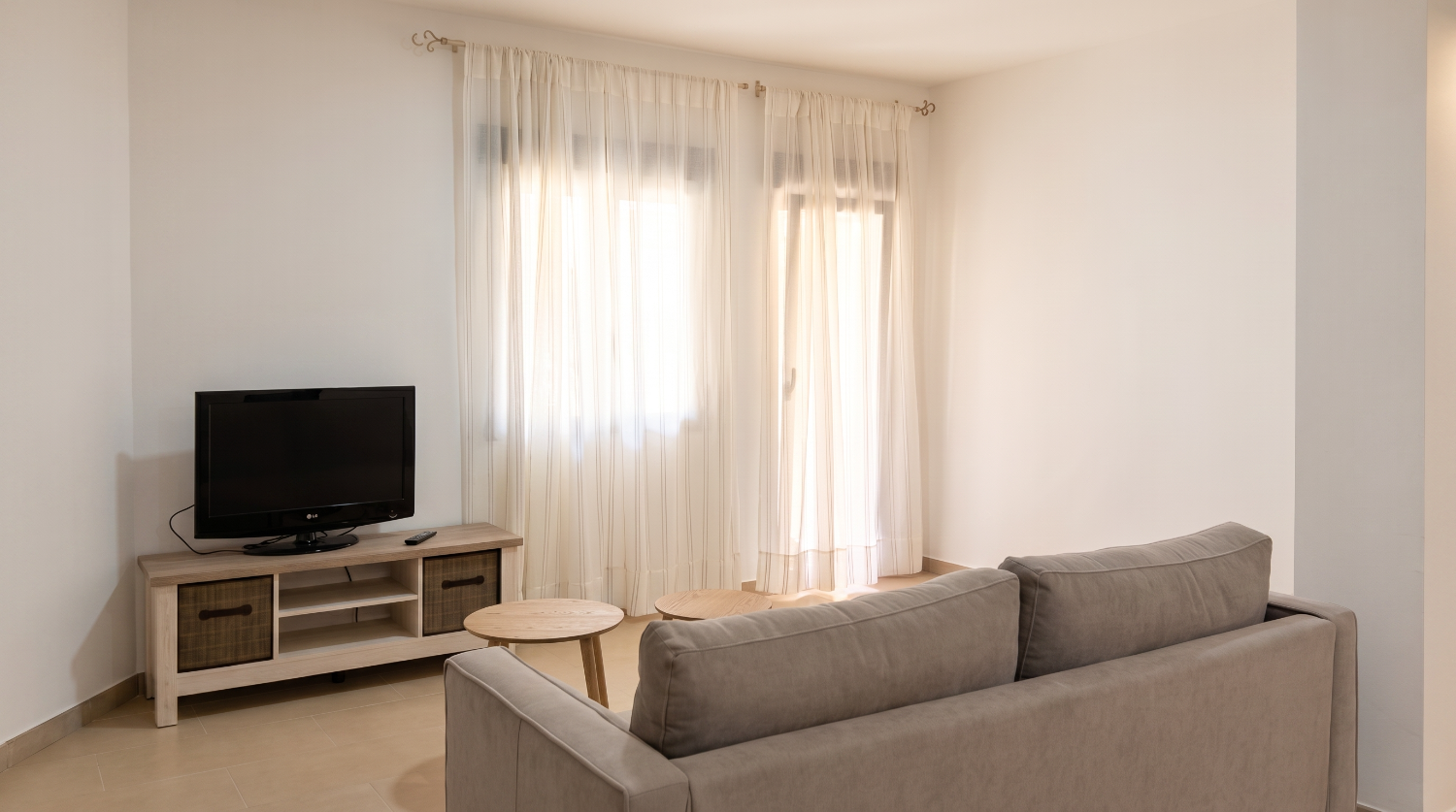 Sanxenxo: very spacious renovated apartment a few meters from the Madama.... Do you know him..?
