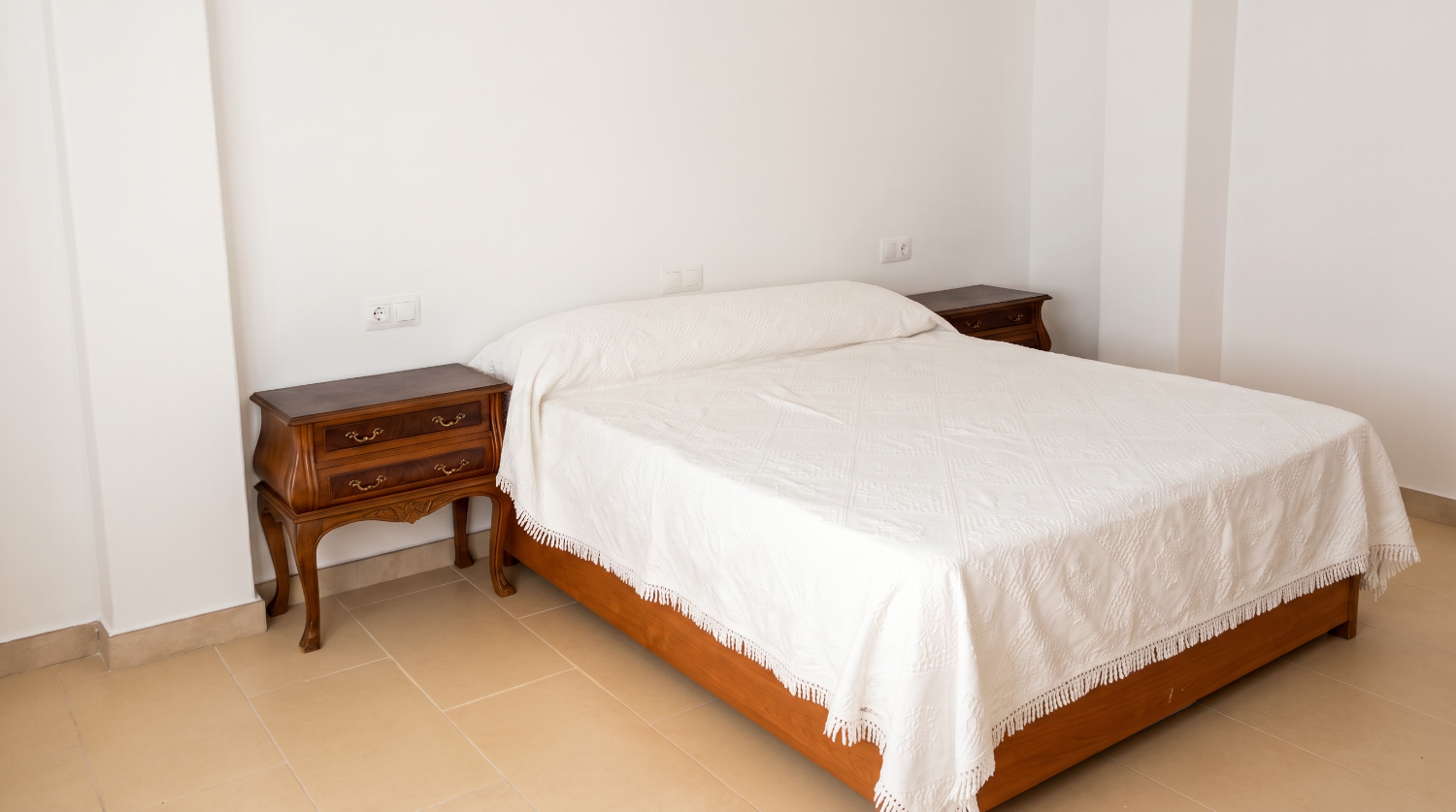 Sanxenxo: very spacious renovated apartment a few meters from the Madama.... Do you know him..?