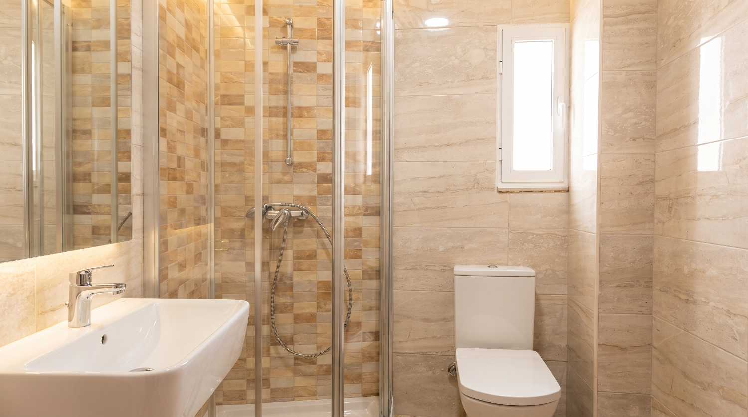 Sanxenxo: very spacious renovated apartment a few meters from the Madama.... Do you know him..?