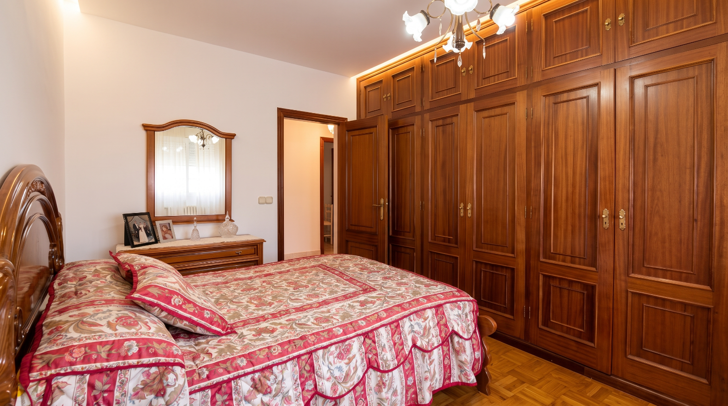 Meis: Casa - chalet independiente con finca en Mosteiro