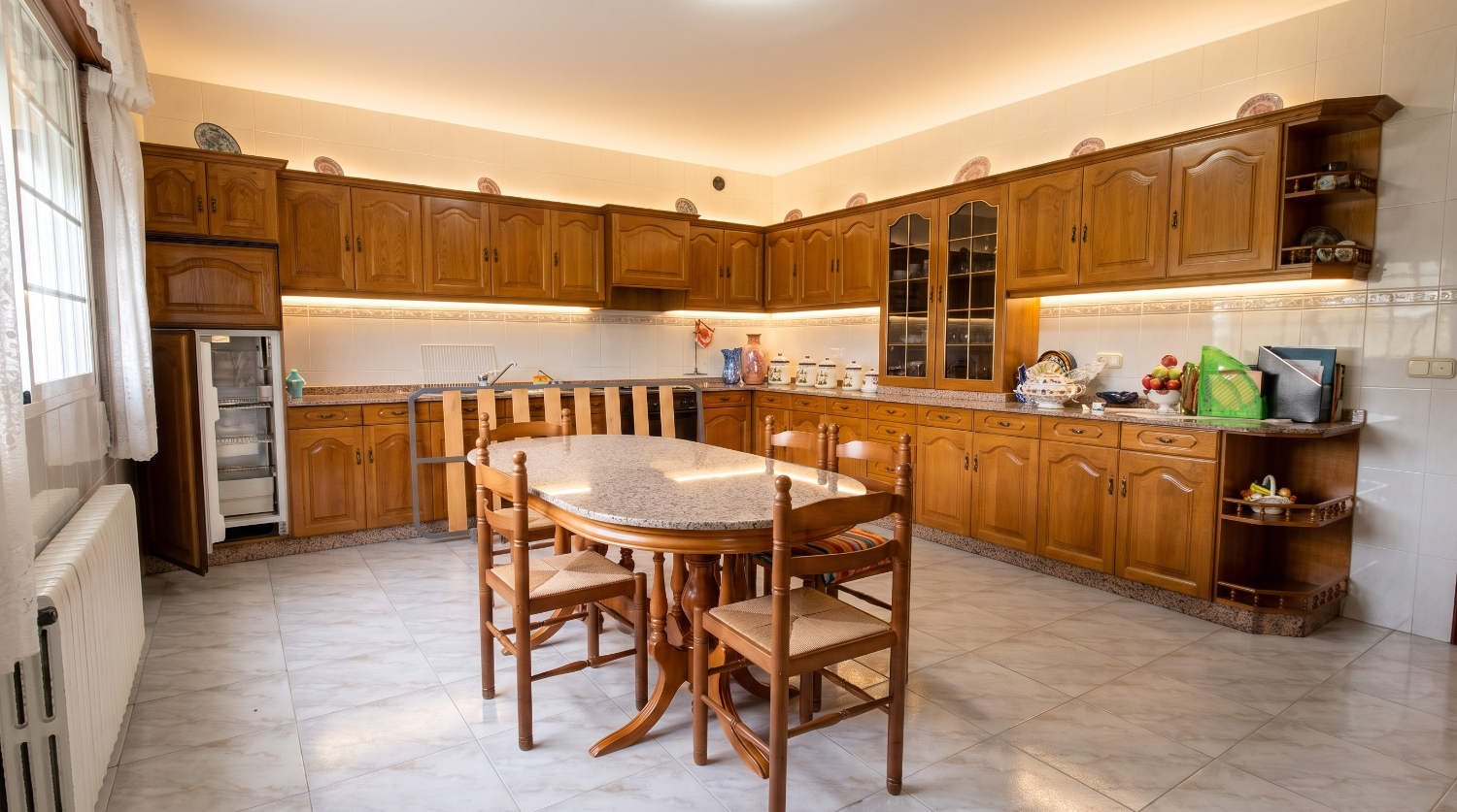 Meis: Casa - chalet independiente con finca en Mosteiro