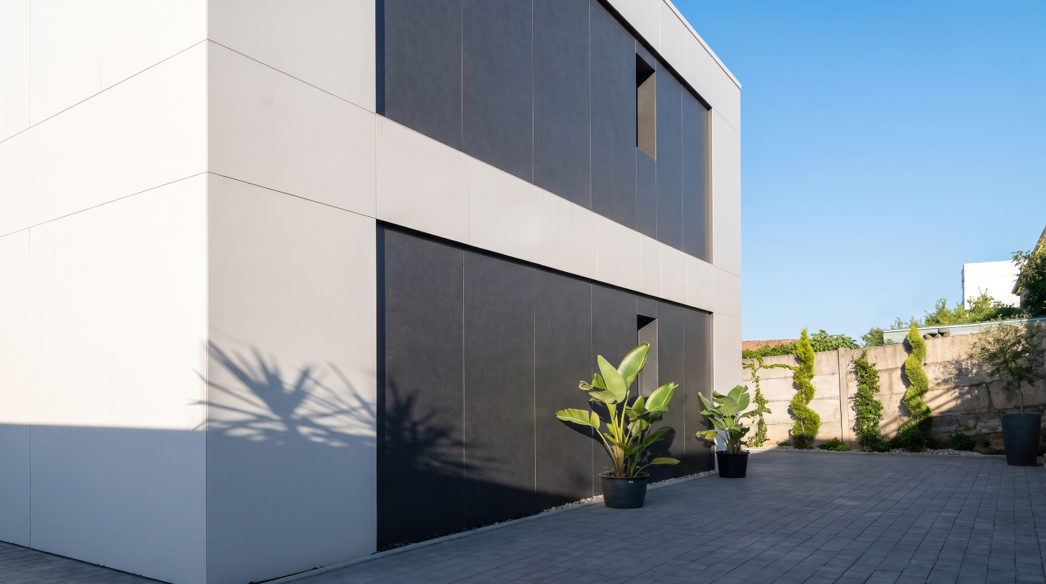 Sanxenxo: Magnifico chalet minimalista de estilo moderno con vistas a la Ria de Pontevedra