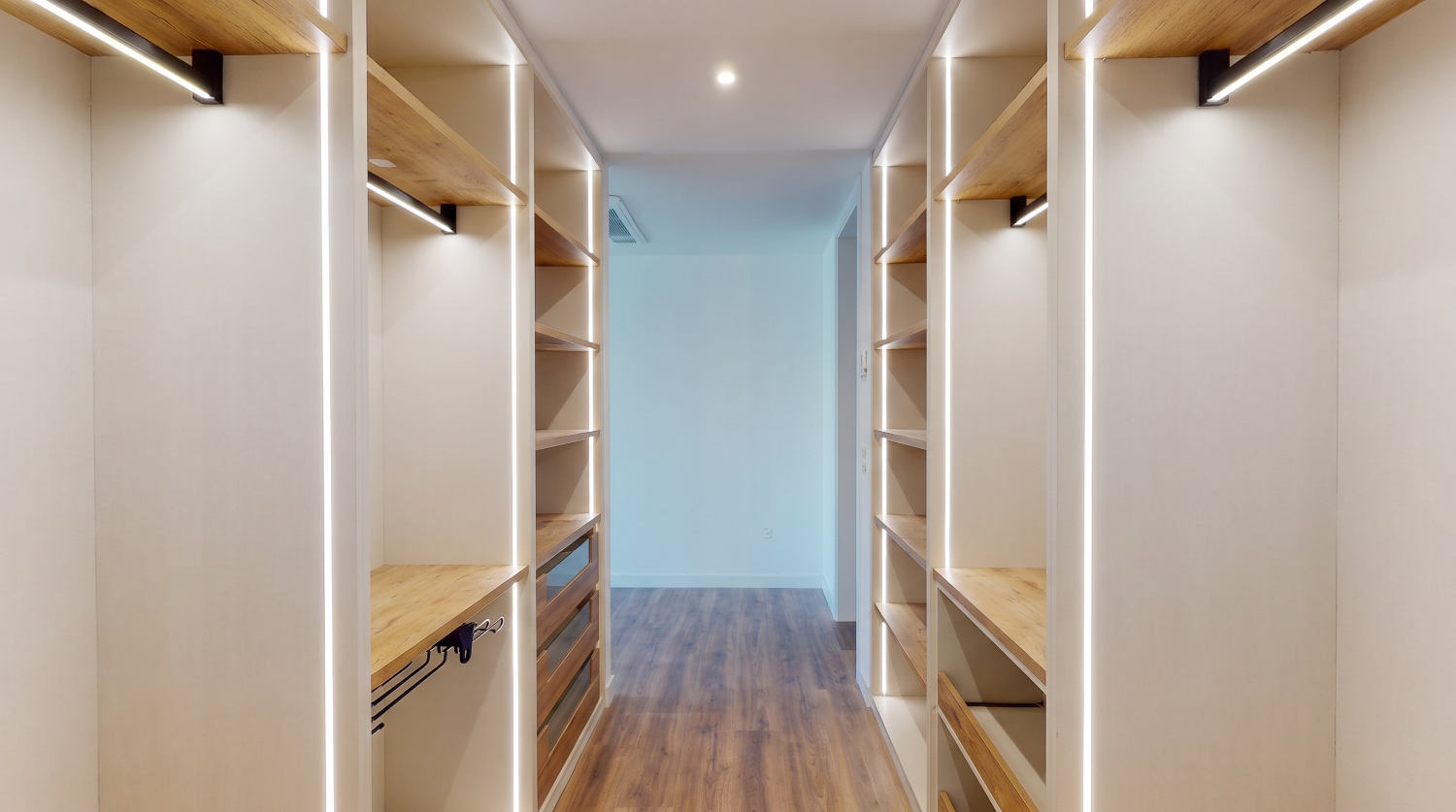 Sanxenxo: Magnifico chalet minimalista de estilo moderno con vistas a la Ria de Pontevedra