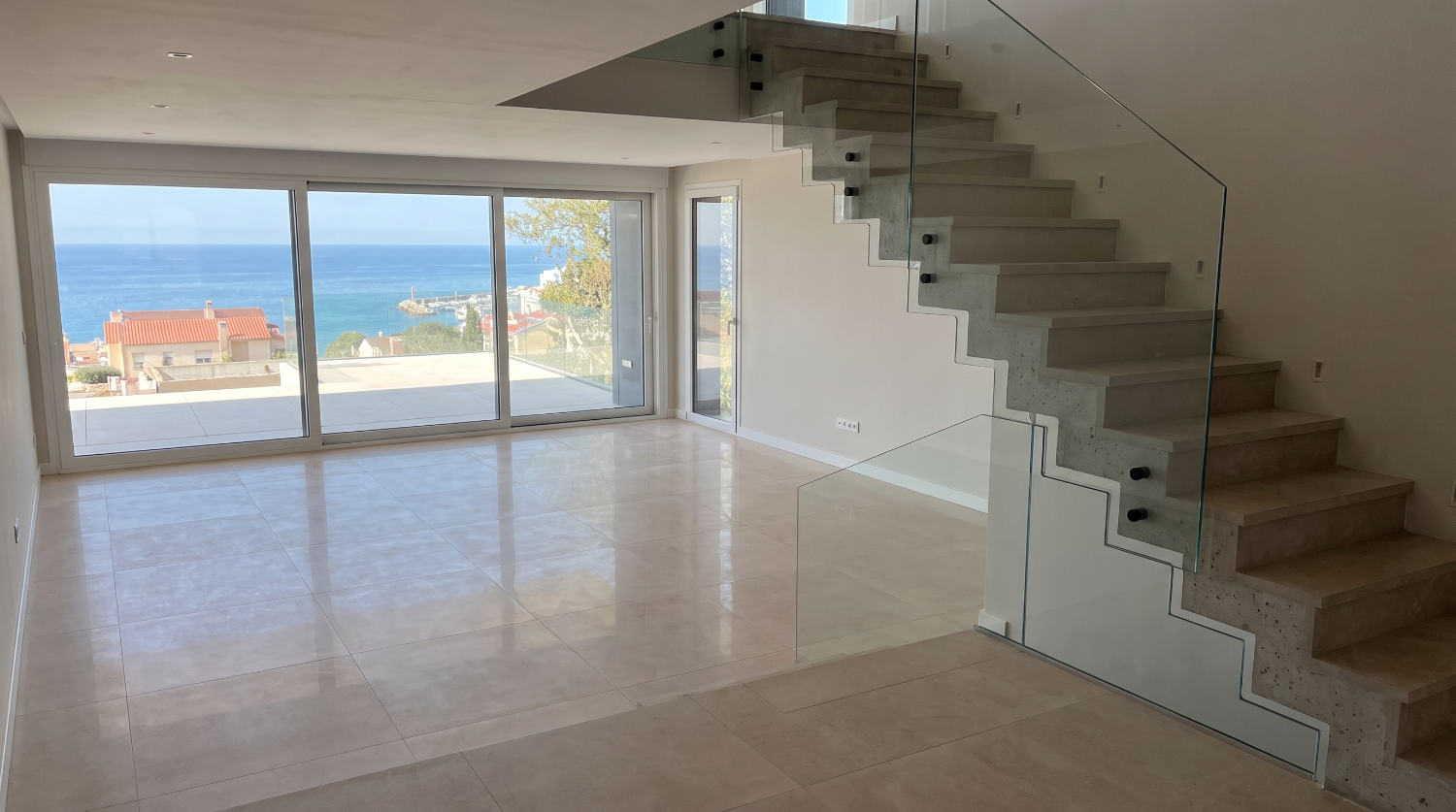 Sanxenxo: Magnifico chalet minimalista de estilo moderno con vistas a la Ria de Pontevedra