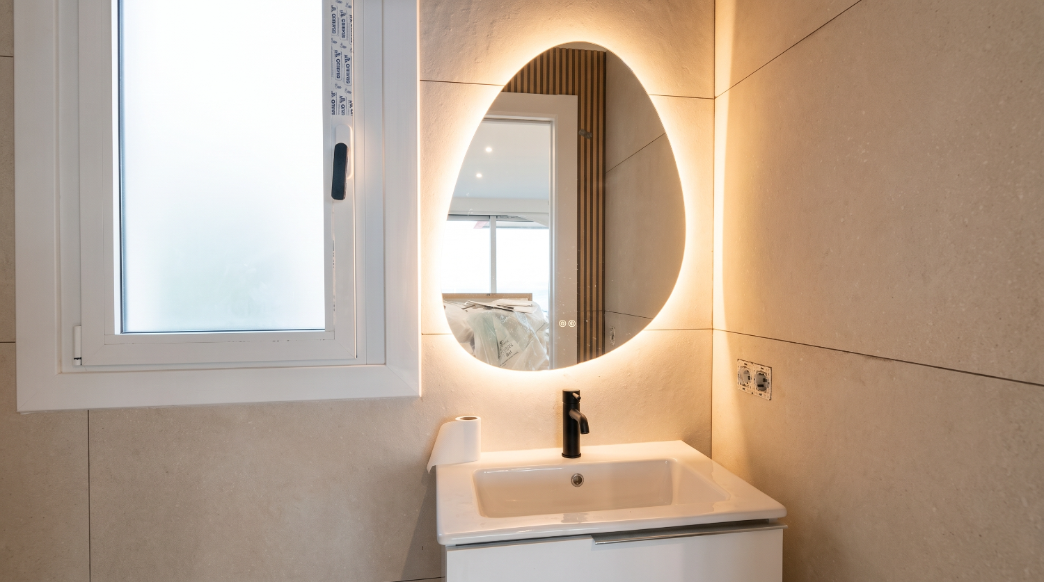 Sanxenxo: Magnifico chalet minimalista de estilo moderno con vistas a la Ria de Pontevedra