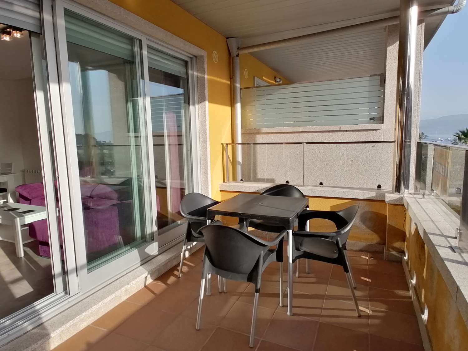 Portonovo: A7028: Appartamento con terrazza a Illas Atlanticas, di fronte alla spiaggia di Baltar....
