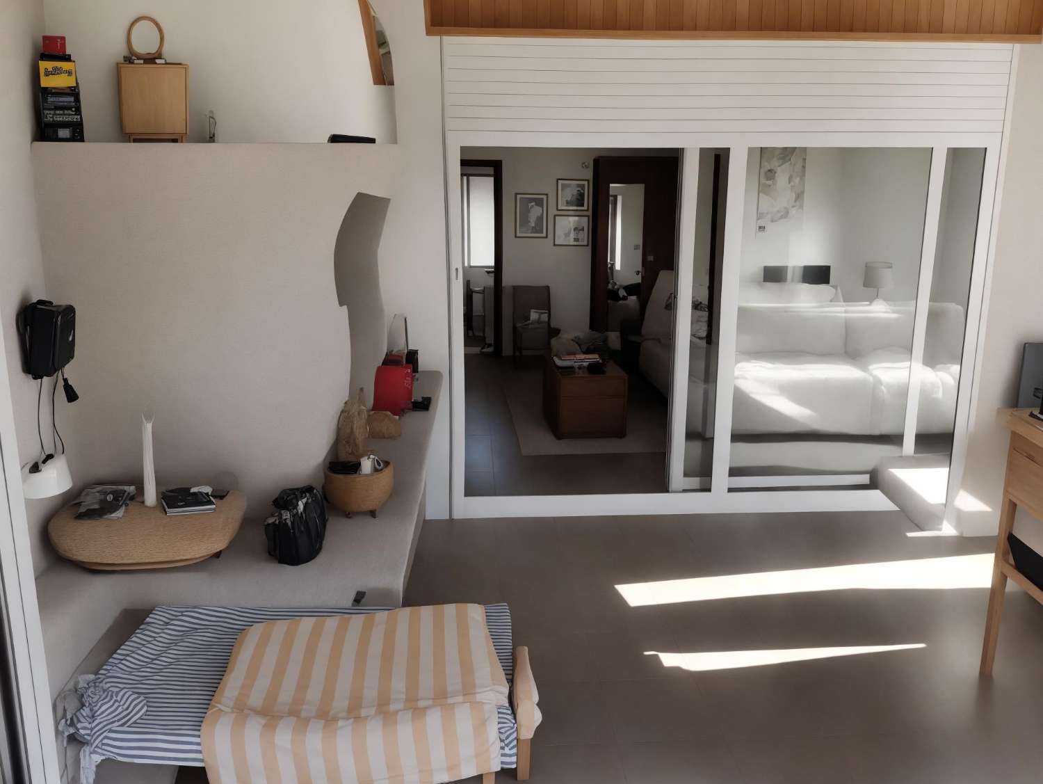 Villa with swimming pool, surrounded by gardens, fruit trees, for sale in Ribadumia...