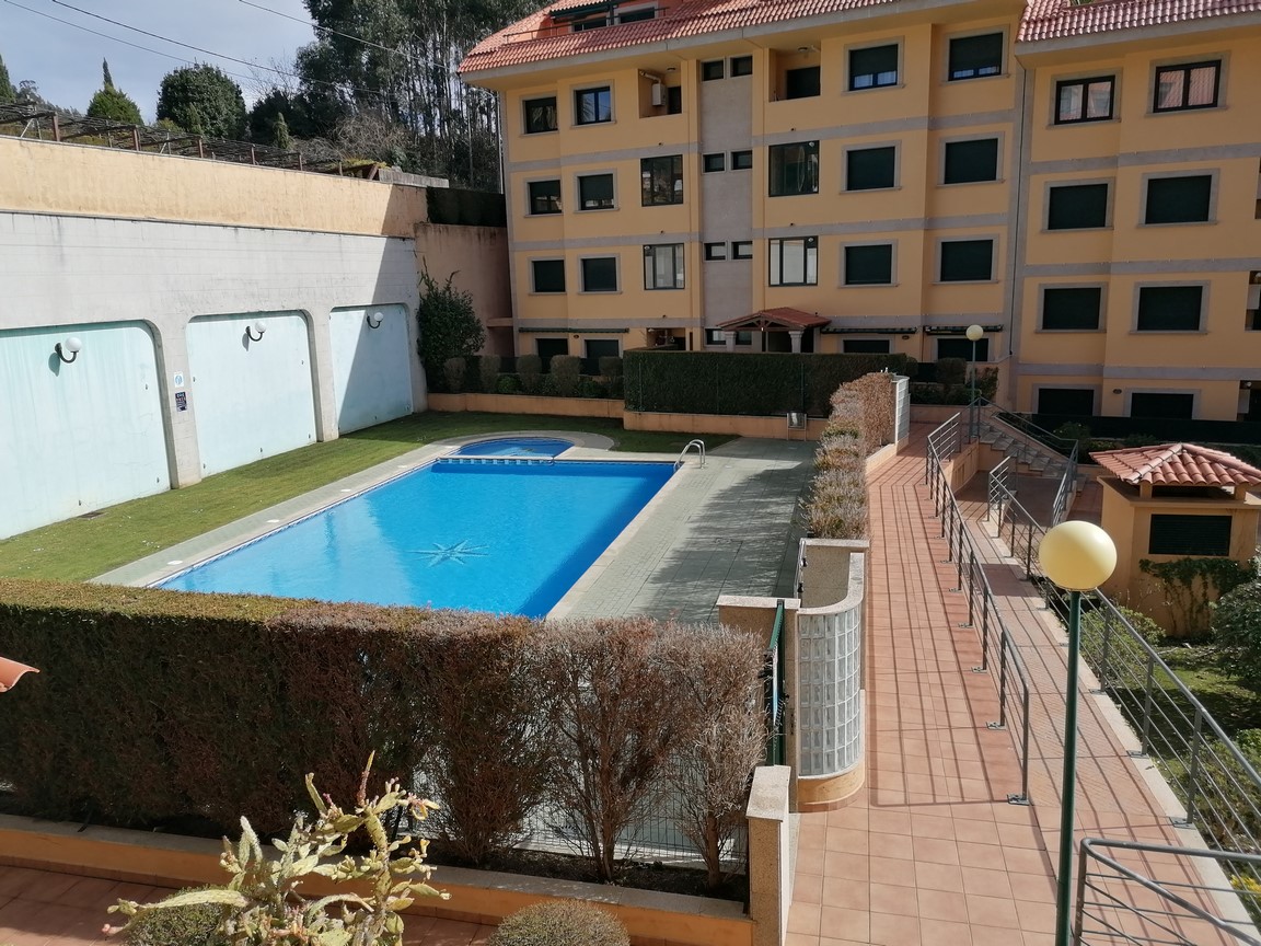 Sanxenxo: A7049: Piso con terraza, 3 dormitorios, Miraflores... con piscina...