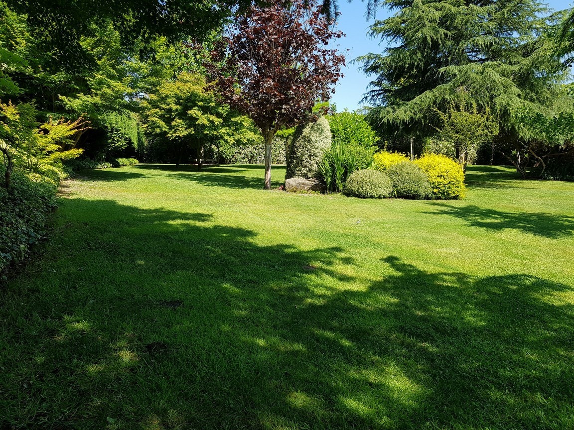 Vilanova de Arousa: Villa individuelle avec piscine extérieure entourée de jardins...