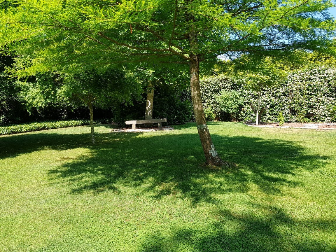 Vilanova de Arousa: Villa indipendente con piscina all'aperto circondata da giardini...