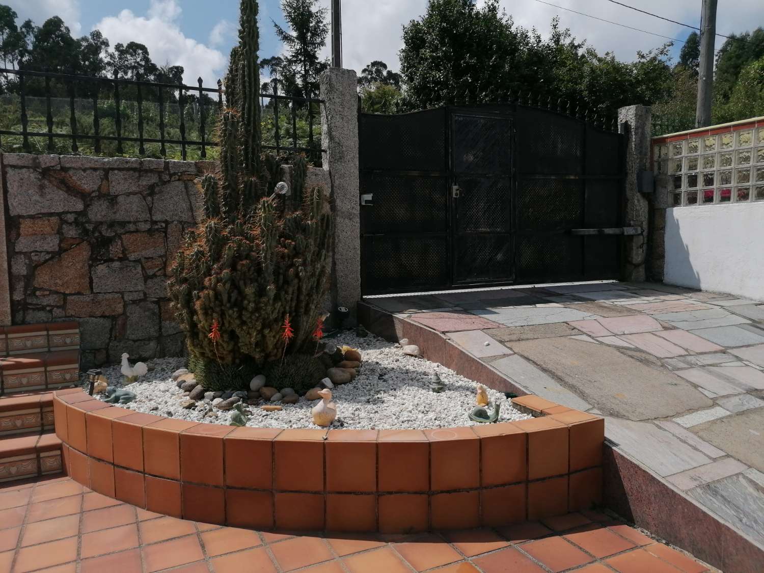 Poio: A7094: Samieira... Vila s farmou, zahradami, venkovním bazénem... výhled na moře...