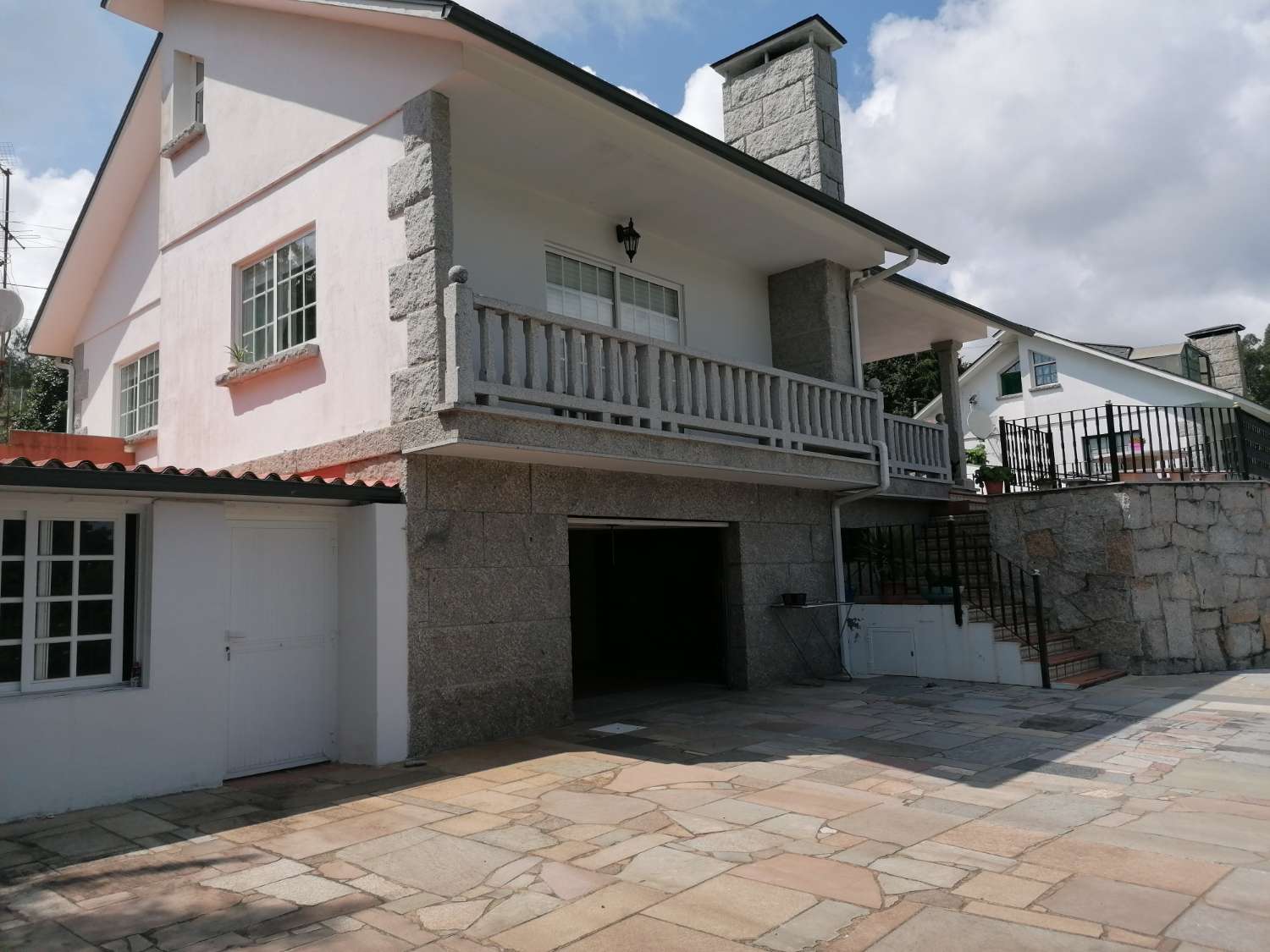 Poio: A7094: Samieira... Villa avec ferme, jardins, piscine extérieure... vue sur la mer...