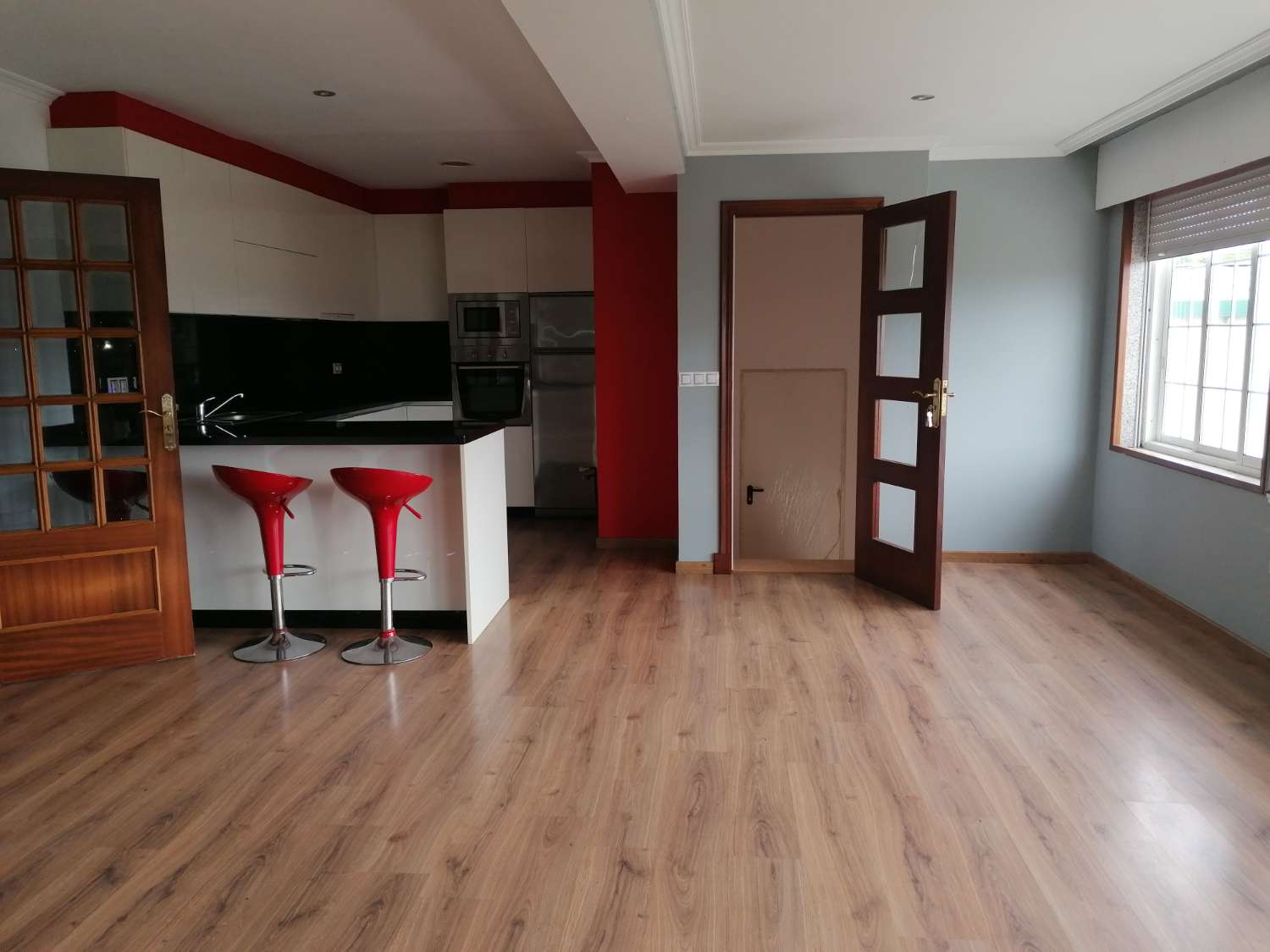 Cambados: A7109: House with farm, warehouse, vineyards... located in Castrelo.