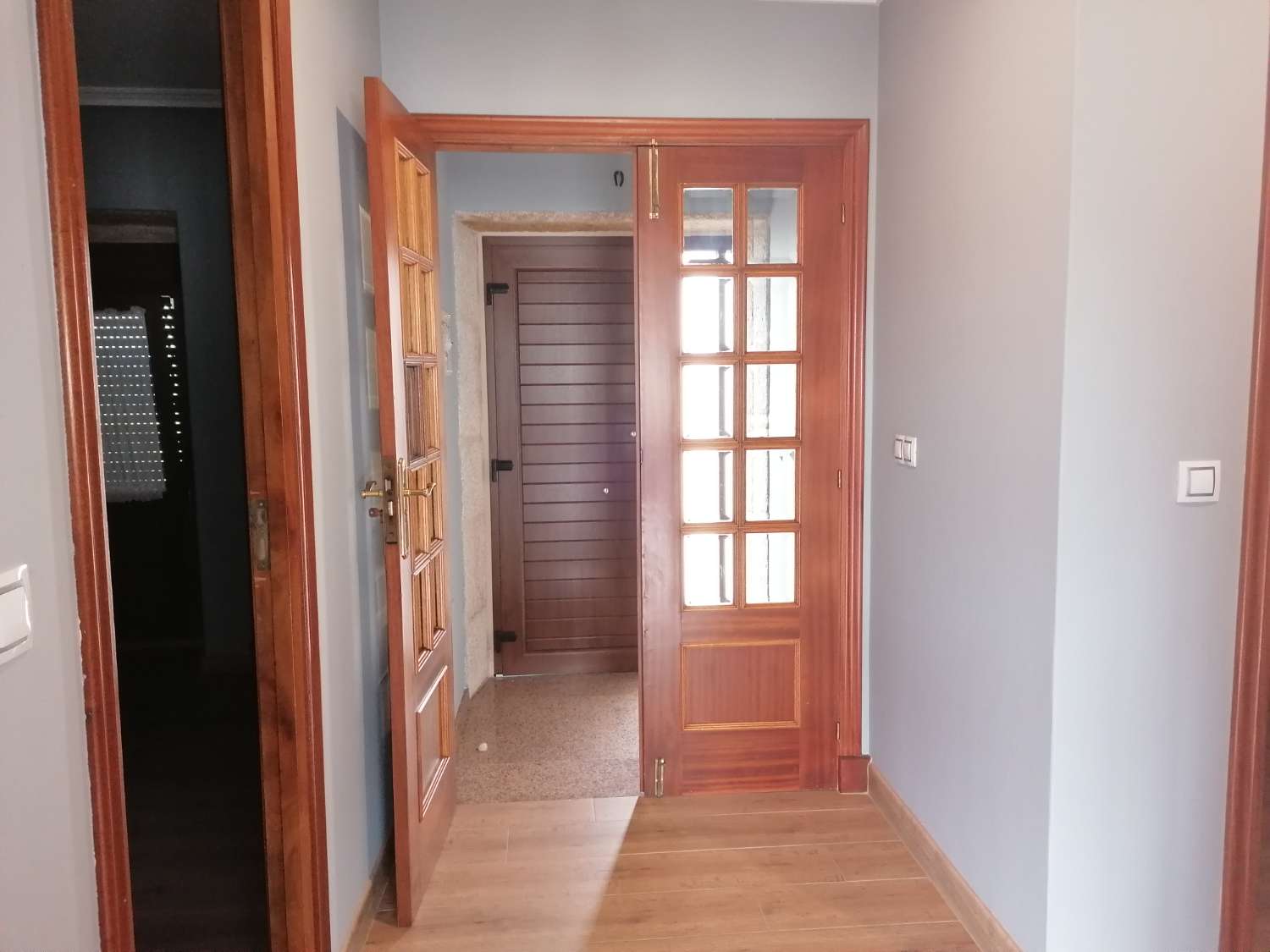 Cambados: A7109: House with farm, warehouse, vineyards... located in Castrelo.