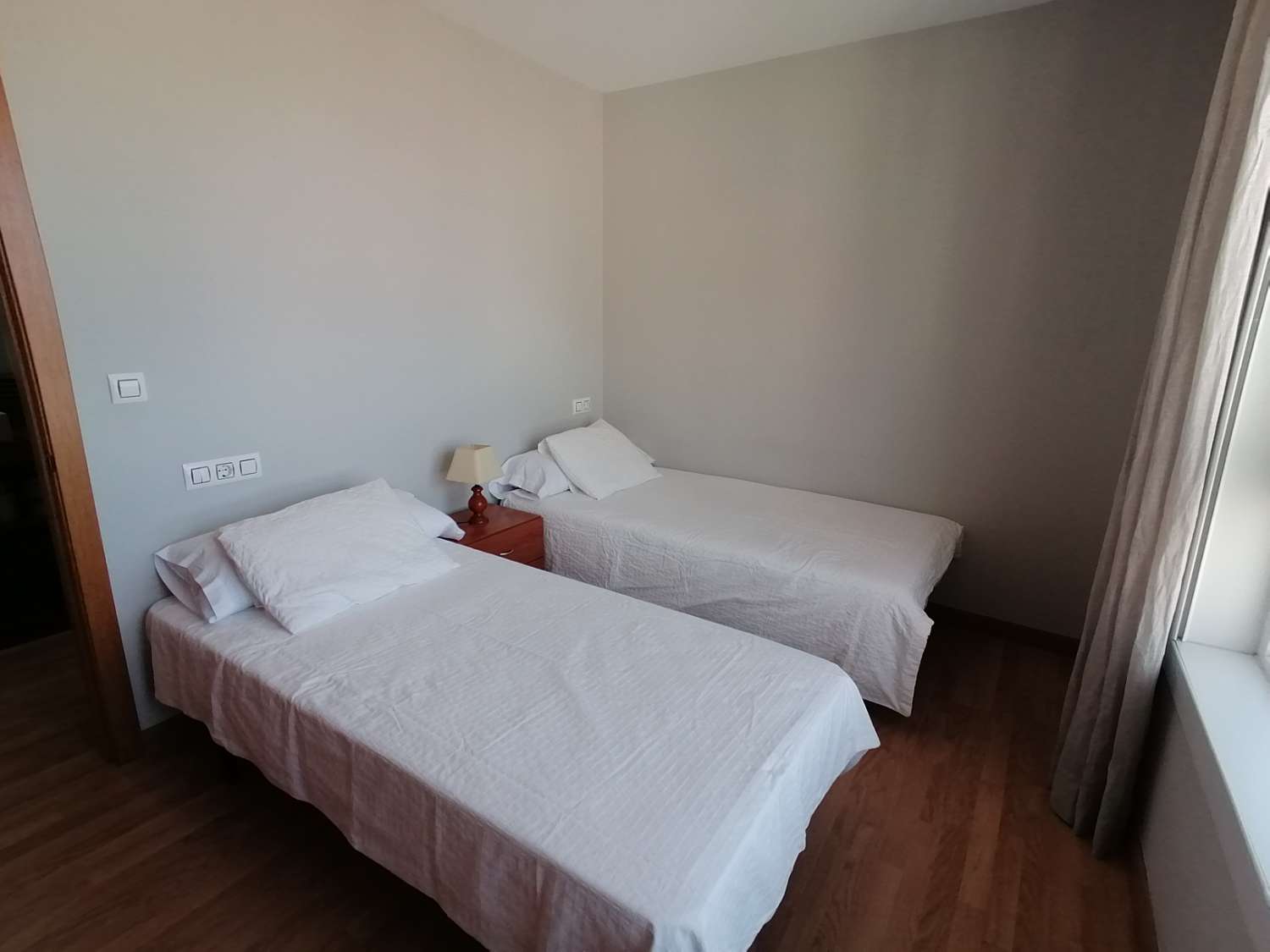 Sanxenxo: Viste spettacolari sul mare e sul porto turistico di Sanxenxo....