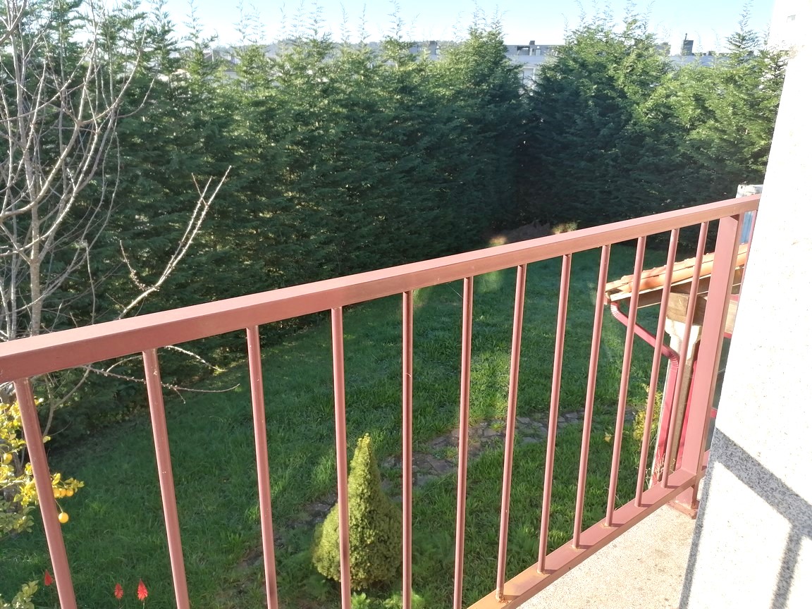 La Coruña: A7117: Santiago de Compostela: Semi-detached house in Urbanization....