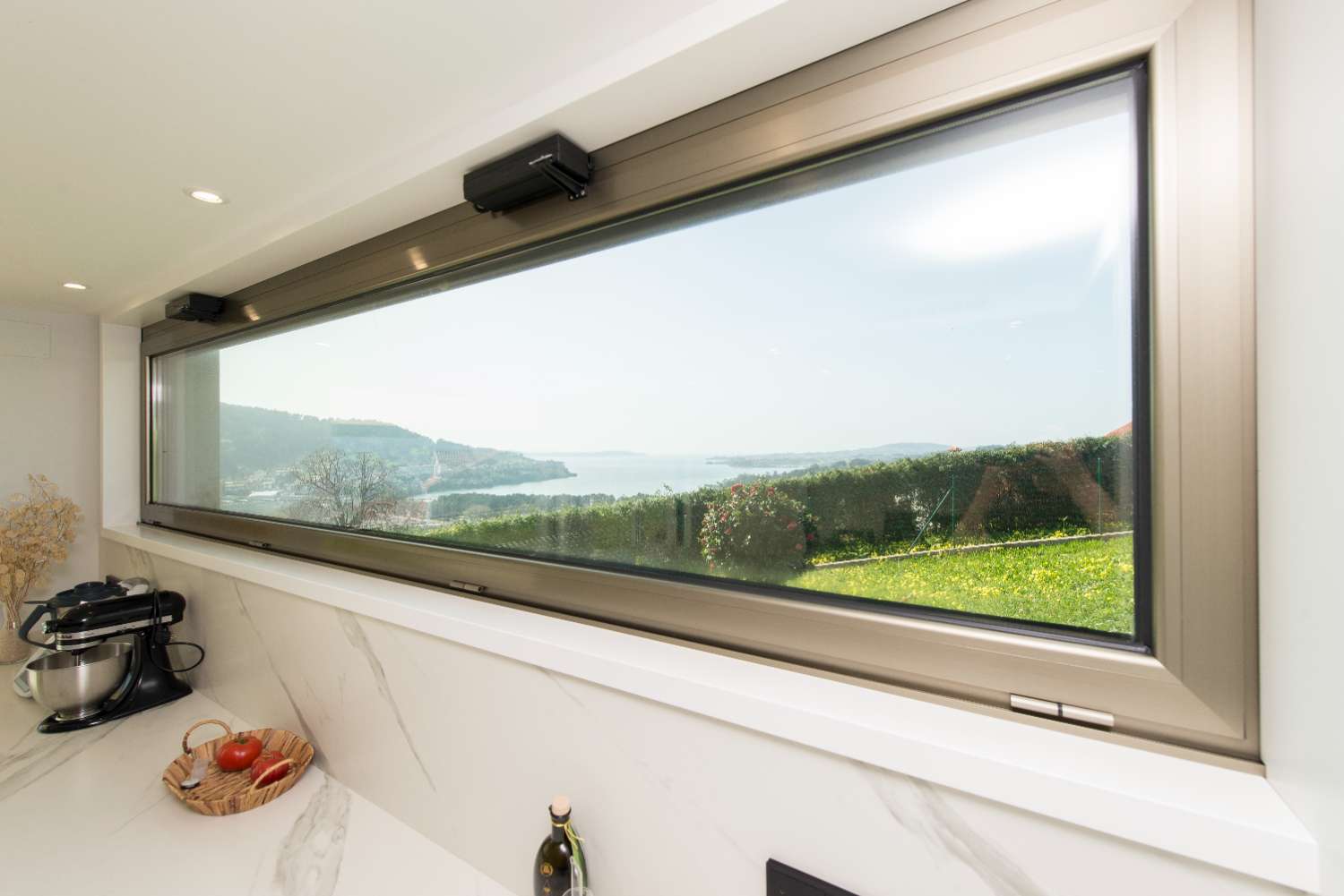 A Coruña: A7139: Cabanas: Minimalistische villa met een fantastisch uitzicht op de Ria de Ares...