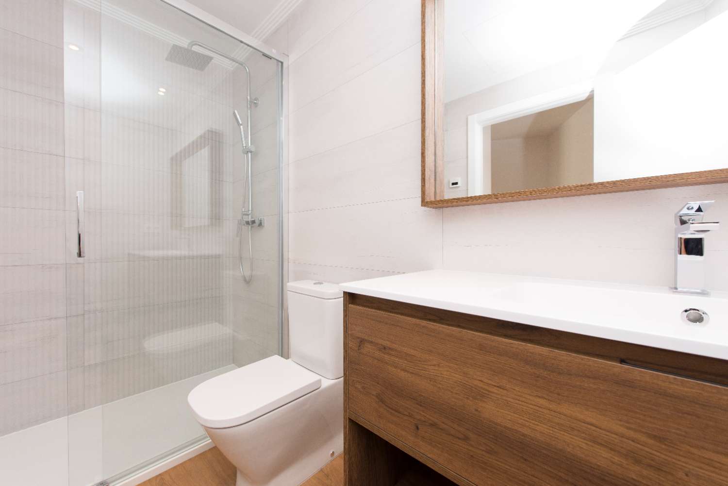 Sanxenxo: apartmán s velkou terasou pouhých 100 metrů od moře...