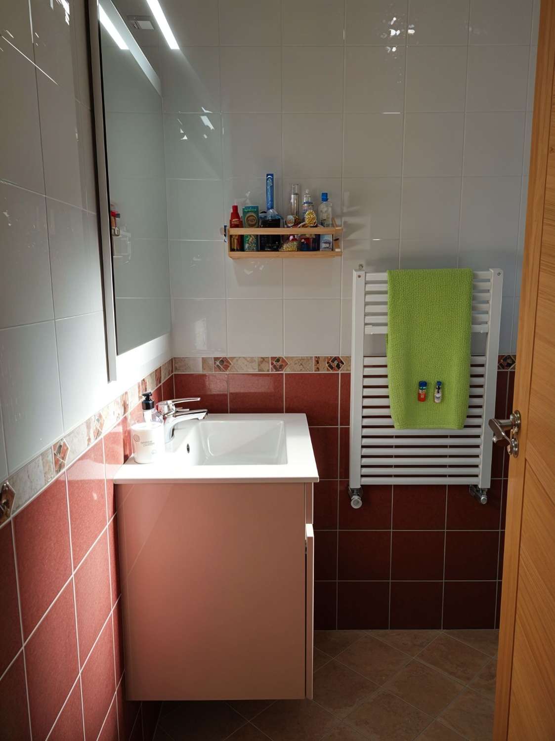Sanxenxo: A7202: Fristående villa 2 km. av områden, strand.