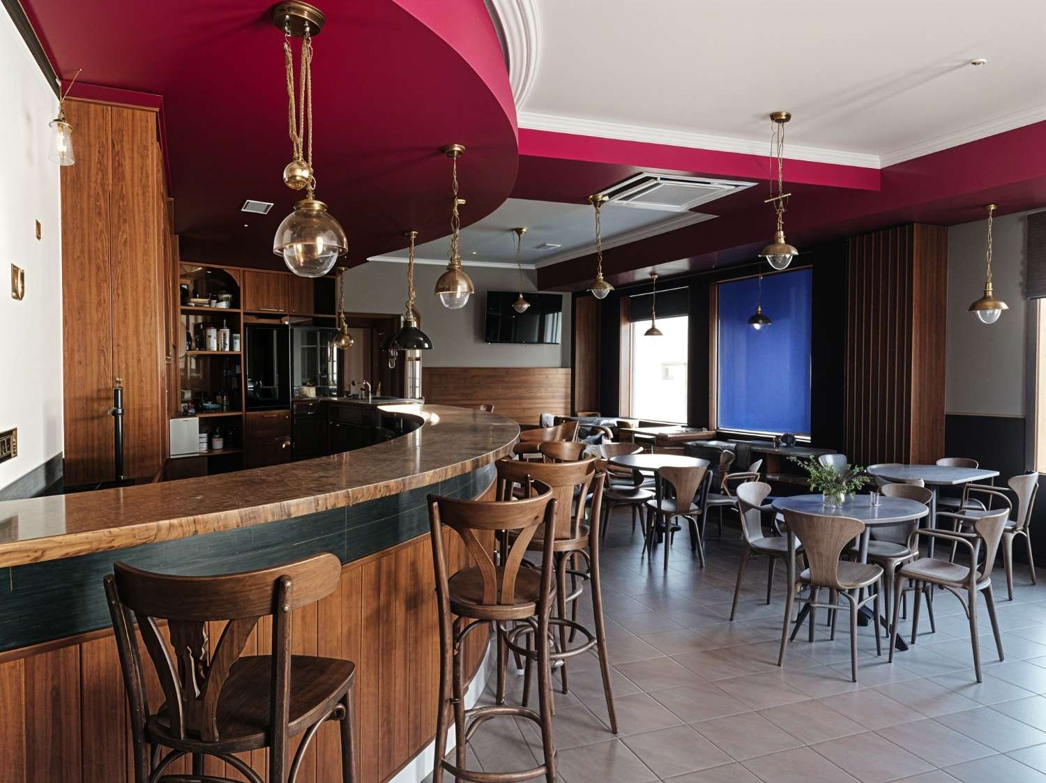 Sanxenxo： 我们销售已安装的商业场所： 餐厅。