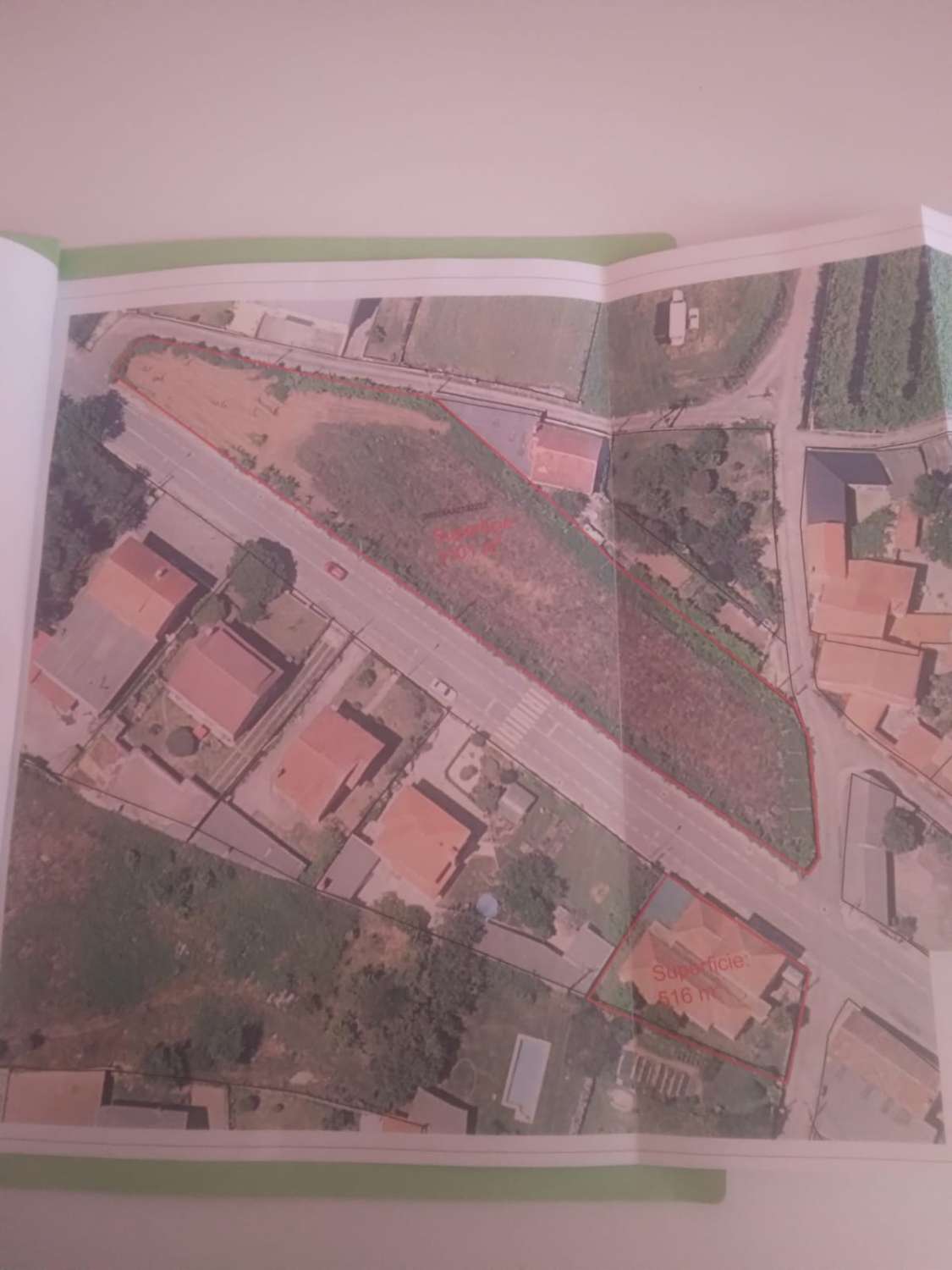Meaño: nádherný vesnický dům, postavený z kamene, s farmou obklopenou zdí...