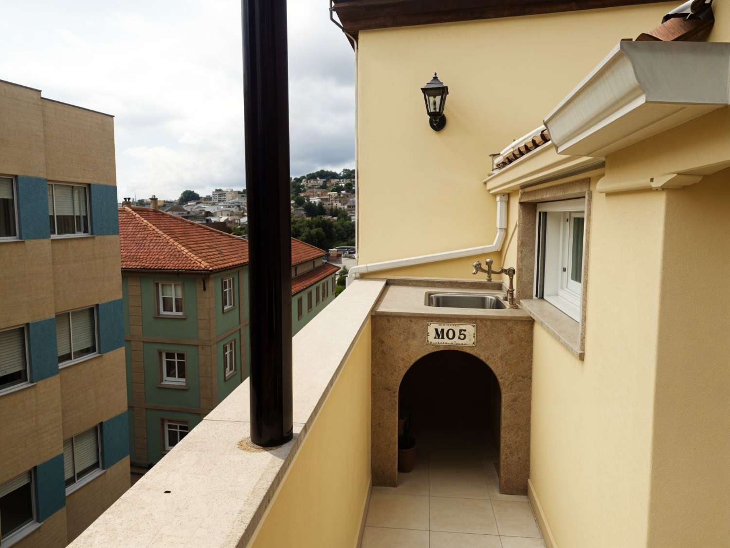 Pontevedra： A7225： 宏伟的顶层公寓，带露台，毗邻 Lerez 河......