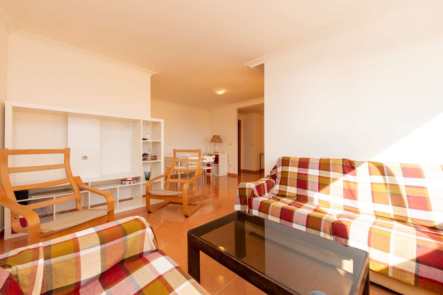 A7228: Apartment with terrace with beautiful views of the sea... in Raxo, 50 meters from the beach