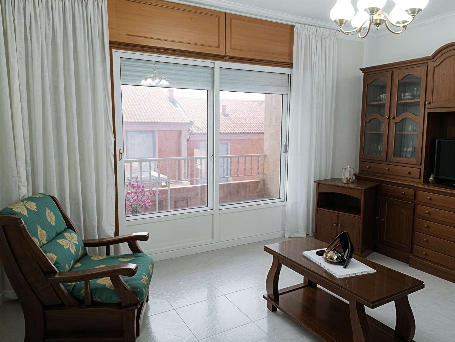 A7252: Sanxenxo: Wohnung mit Terrasse bis Fassade, nur wenige Meter vom Meer entfernt...