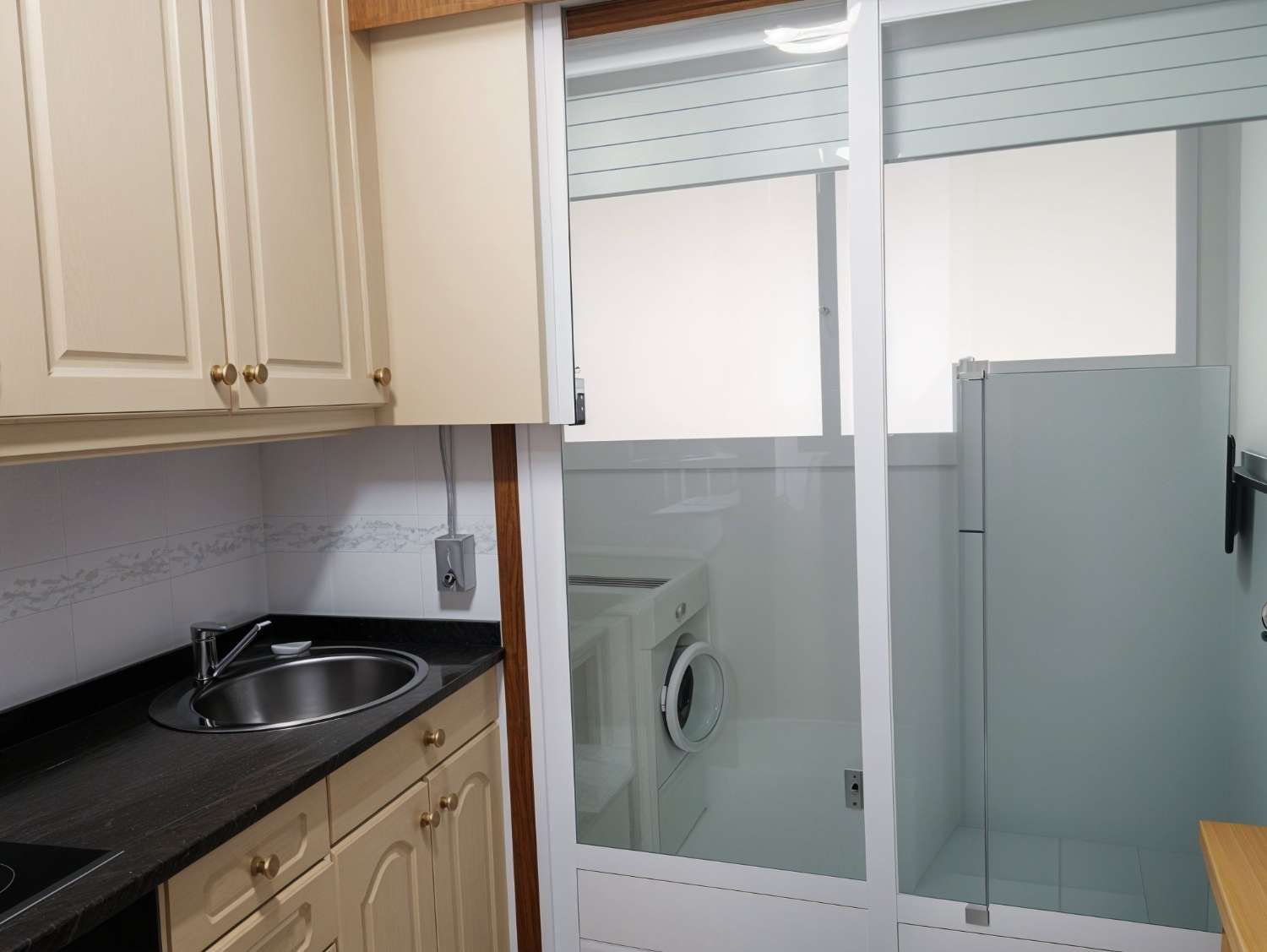 A7252: Sanxenxo: Wohnung mit Terrasse bis Fassade, nur wenige Meter vom Meer entfernt...