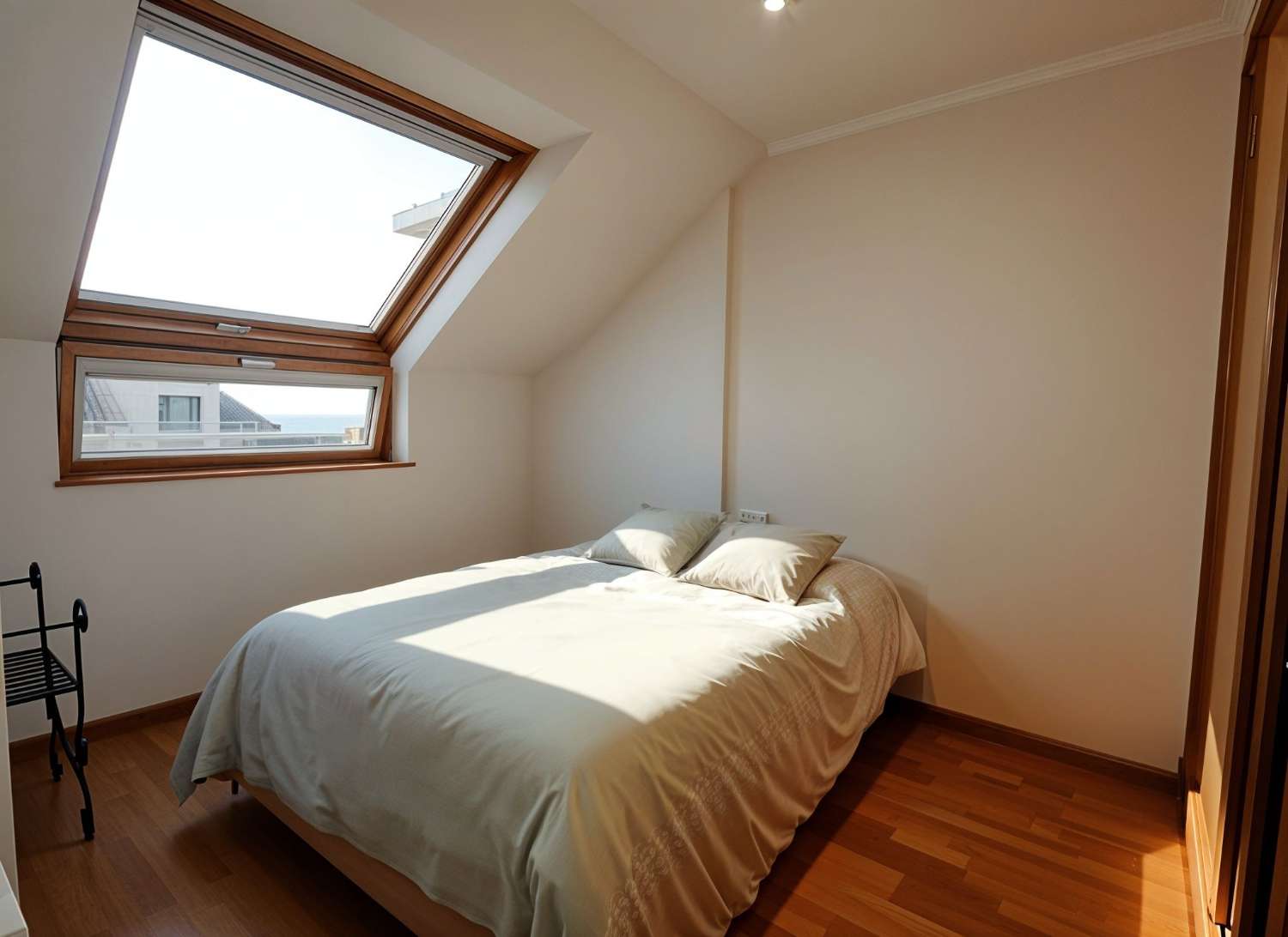 A7273: Penthouse med terrasse få meter fra havet...