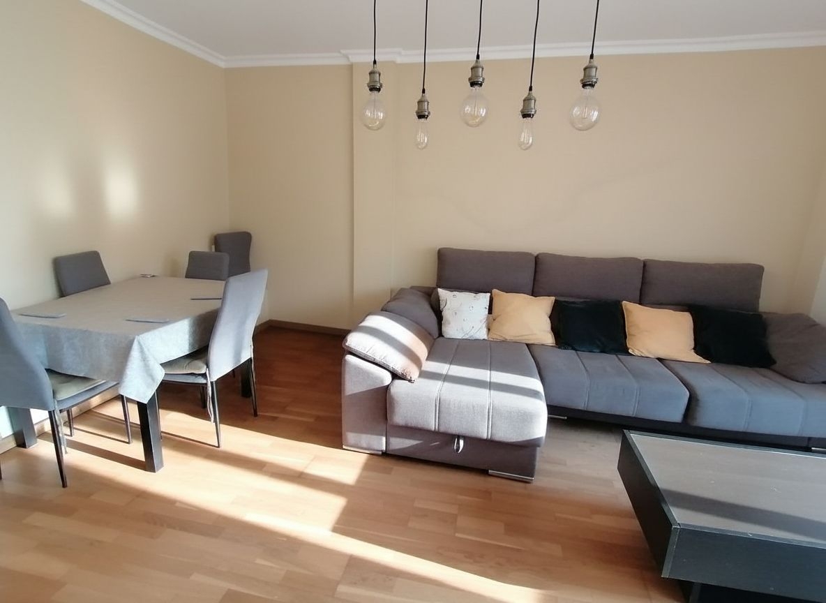 Raxo: A7282: **Magnifik lägenhet med terrass och havsutsikt** Upptäck detta spektakulära hem som kombinerar komfort, stil och hisnande vyer. Eller