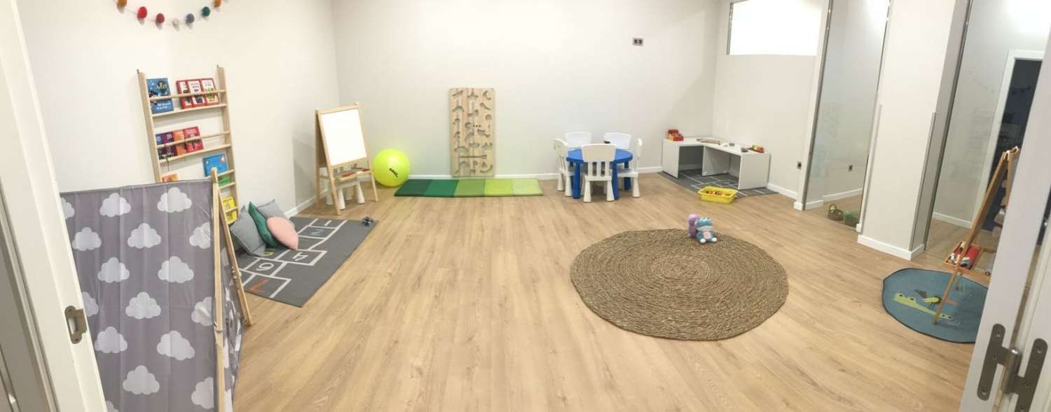 O Grove: large area for rent, fully equipped...