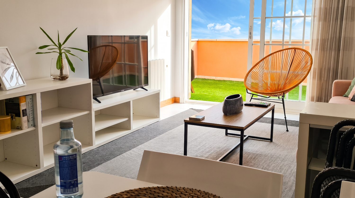 Sanxenxo: A7312: Apartment with terrace 20 meters from the sea...
